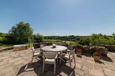 Stunning North Coast Villa, River View Hot Tub 20+ - image 160 of 261
