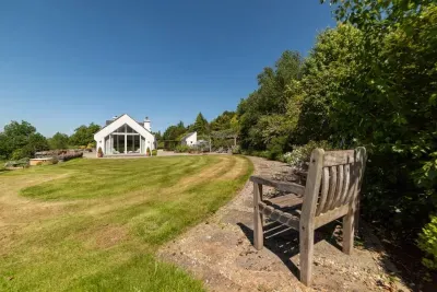 Stunning North Coast Villa, River View Hot Tub 20+ - image 60 of 261