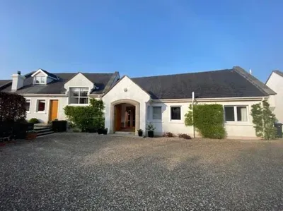 Stunning North Coast Villa, River View Hot Tub 20+