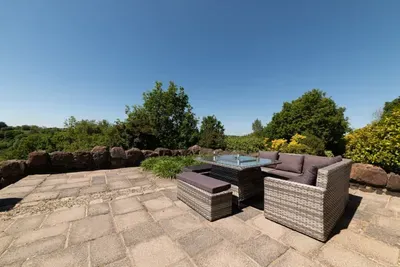 Stunning North Coast Villa, River View Hot Tub 20+ - image 67 of 261