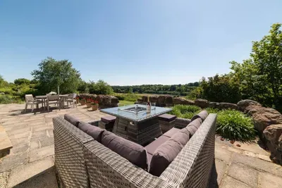 Stunning North Coast Villa, River View Hot Tub 20+ - image 43 of 261