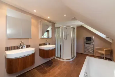 Stunning North Coast Villa, River View Hot Tub 20+ - image 148 of 261