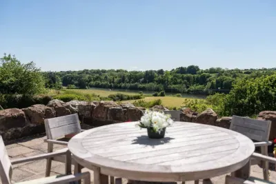 Stunning North Coast Villa, River View Hot Tub 20+ - image 34 of 261