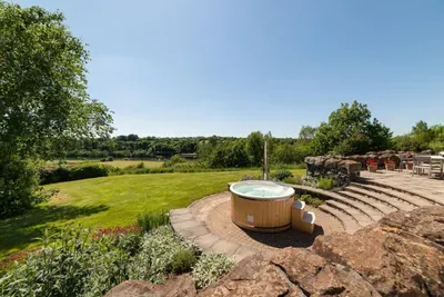 Stunning North Coast Villa, River View Hot Tub 20+ - image 168 of 261