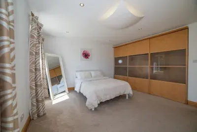 Stunning North Coast Villa, River View Hot Tub 20+ - image 141 of 261