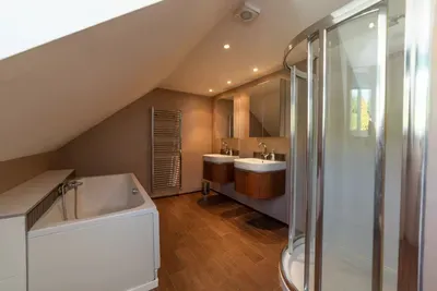 Stunning North Coast Villa, River View Hot Tub 20+ - image 137 of 261