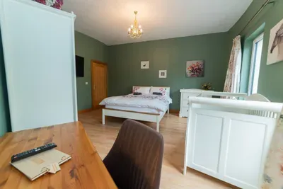 Selshan Lodge - Perfect Villa Escape With Lake View & Hot Tub 20+ - image 122 of 162