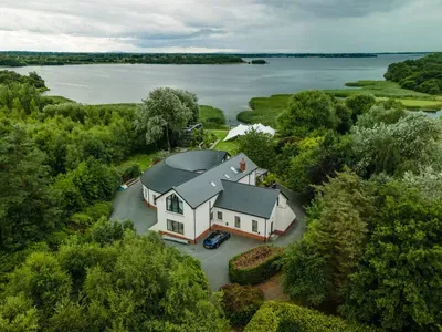 Selshan Lodge - Perfect Villa Escape With Lake View & Hot Tub 20+ - image 135 of 162