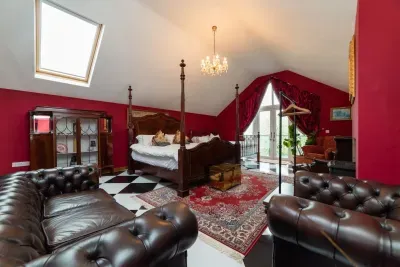 Selshan Lodge - Perfect Villa Escape With Lake View & Hot Tub 20+ - image 121 of 162