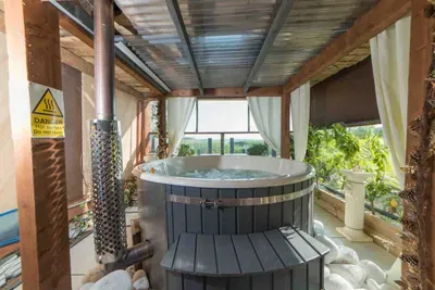 Selshan Lodge - Perfect Villa Escape With Lake View & Hot Tub 20+ - image 76 of 162