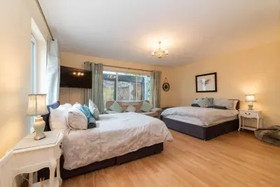 Selshan Lodge - Perfect Villa Escape With Lake View & Hot Tub 20+ - image 124 of 162