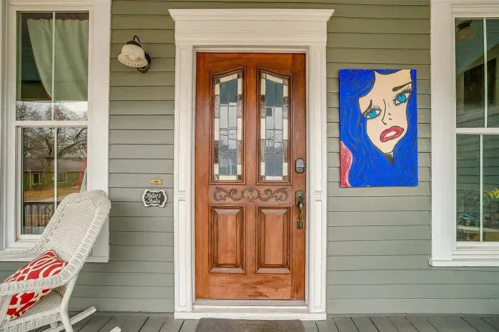 Welcoming front door to Keller’s Studio with charming, unique design