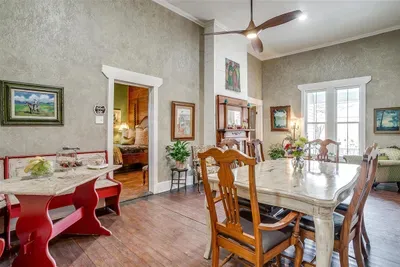 Spacious common area with elegant decor, perfect for gatherings or relaxing with family and friends