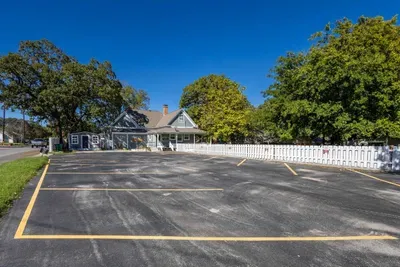 The hotel offers a large parking lot with free parking for all guests. Conveniently located near the entrance, this parking area ensures that guests can easily park and access the hotel without any hassle.