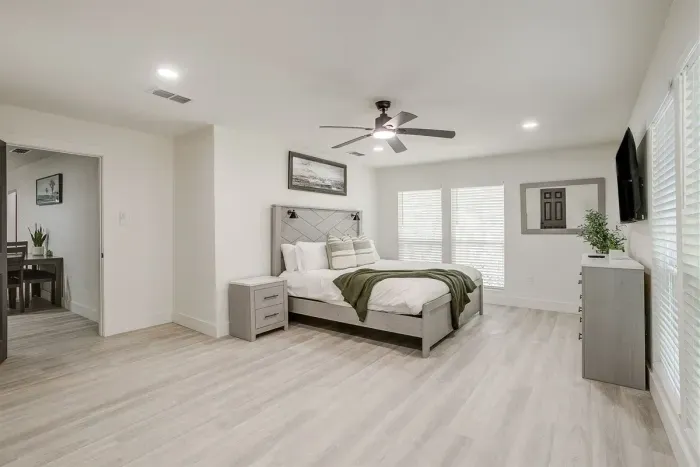 Comfortable and clean — just what you need for a great night’s sleep.