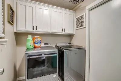 Functional and well-designed kitchen with everything you need to prepare meals, including a dishwasher for hassle-free cleanup