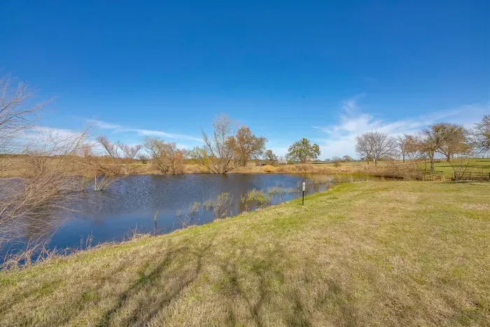 10 Star Ranch · The Cottage · Fishing Lake · Sleeps 6 - image 15 of 18