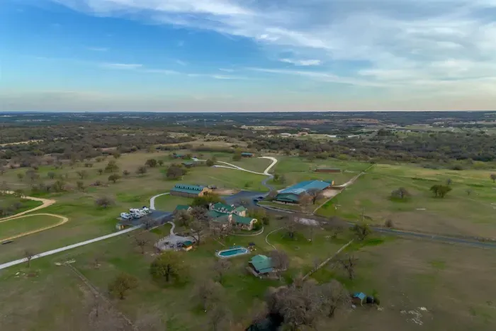 10 Star Ranch · The Cottage · Fishing Lake · Sleeps 6 - image 18 of 18