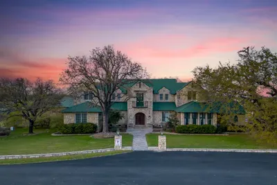 10 Star Ranch - image 1 of 140