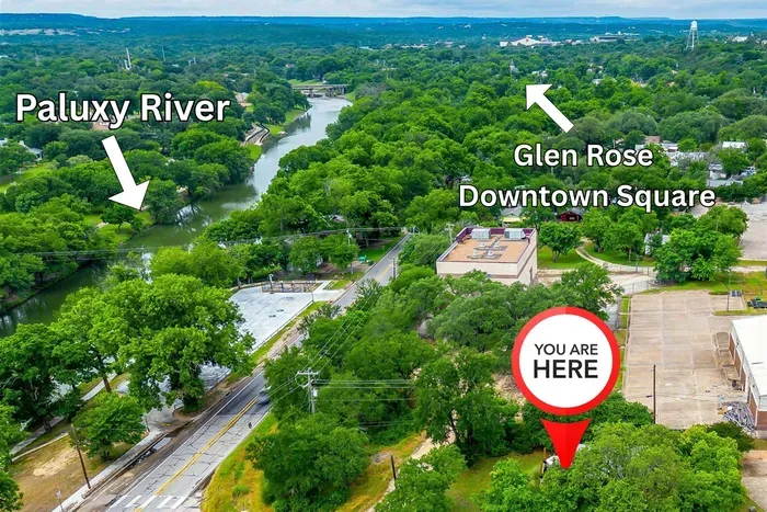 Just a short riverwalk away from Glen Rose’s historic downtown square filled with shops, cafes, and local attractions.
