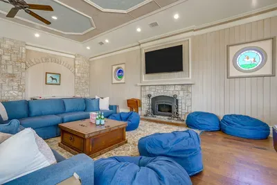 10 Star Ranch · Pool · Lake · Game Room · Sleep 10 - image 51 of 130