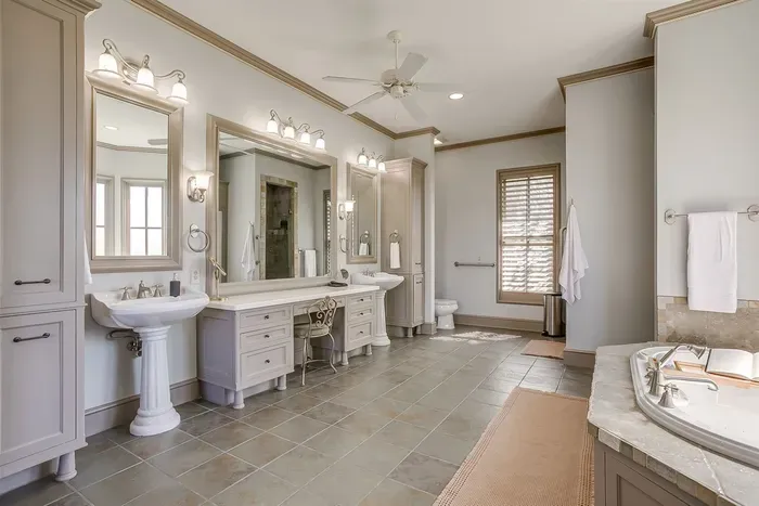 10 Star Ranch · Pool · Lake · Game Room · Sleep 10 - image 68 of 132