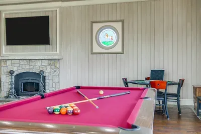 10 Star Ranch · Pool · Lake · Game Room · Sleep 10 - image 56 of 130