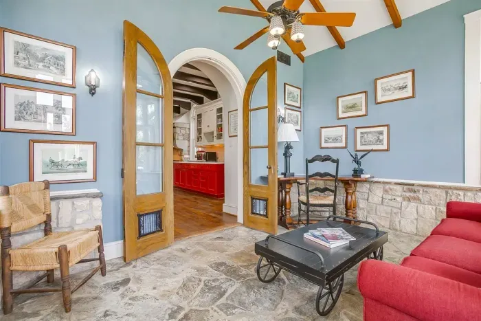 10 Star Ranch · Pool · Lake · Game Room · Sleep 10 - image 26 of 132