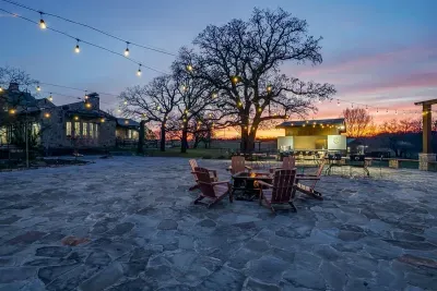 10 Star Ranch · Pool · Lake · Game Room · Sleep 10 - image 125 of 130
