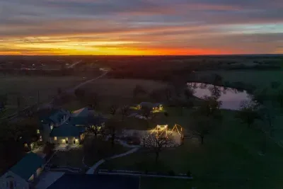10 Star Ranch · Pool · Lake · Game Room · Sleep 10 - image 98 of 130
