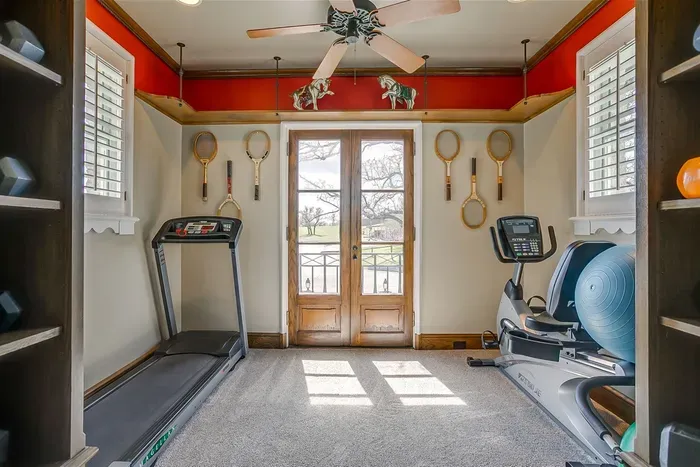 10 Star Ranch · Pool · Lake · Game Room · Sleep 10 - image 44 of 132