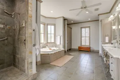 10 Star Ranch · Pool · Lake · Game Room · Sleep 10 - image 69 of 130