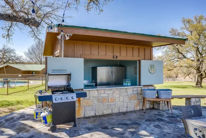 10 Star Ranch · Pool · Lake · Game Room · Sleep 10 - image 81 of 132