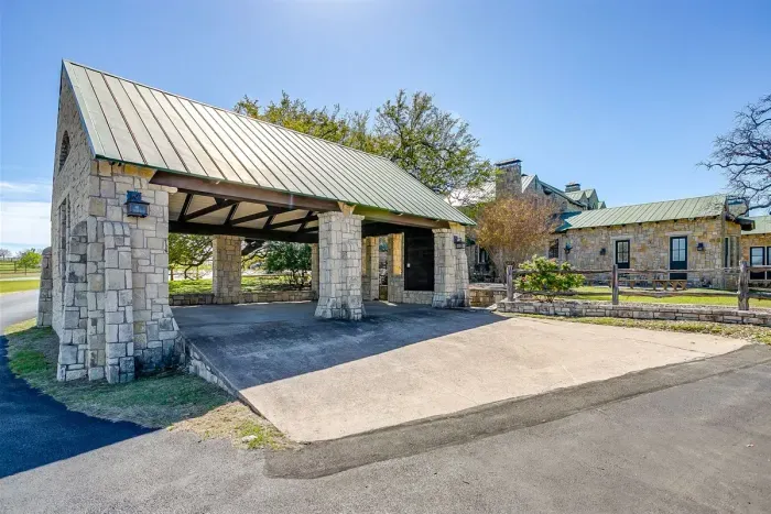 10 Star Ranch · Pool · Lake · Game Room · Sleep 10 - image 74 of 132