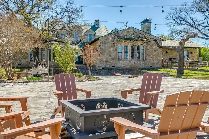 10 Star Ranch · Pool · Lake · Game Room · Sleep 10 - image 78 of 132