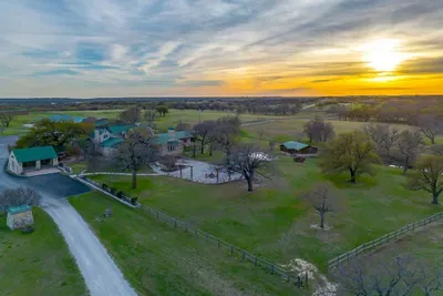 10 Star Ranch · Pool · Lake · Game Room · Sleep 10 - image 91 of 130