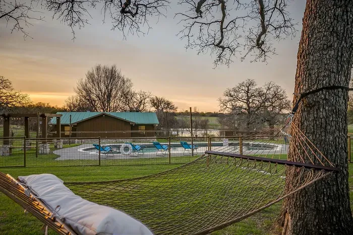 10 Star Ranch · Pool · Lake · Game Room · Sleep 10 - image 110 of 132