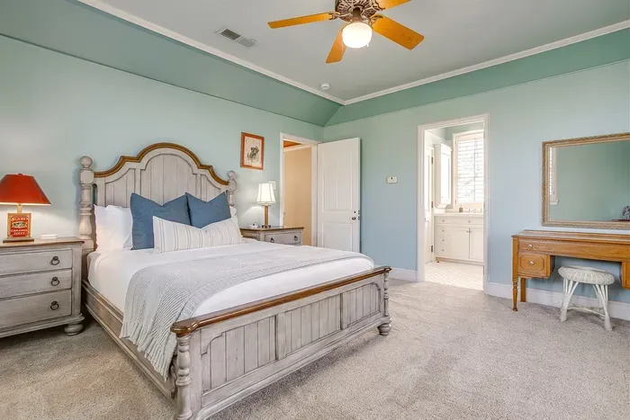 10 Star Ranch · Pool · Lake · Game Room · Sleep 10 - image 41 of 132