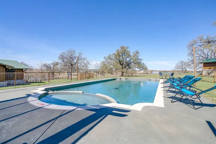 10 Star Ranch · Pool · Lake · Game Room · Sleep 10 - image 85 of 132