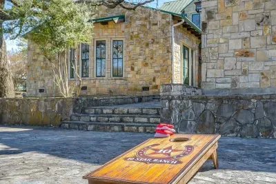 10 Star Ranch · Pool · Lake · Game Room · Sleep 10 - image 82 of 130