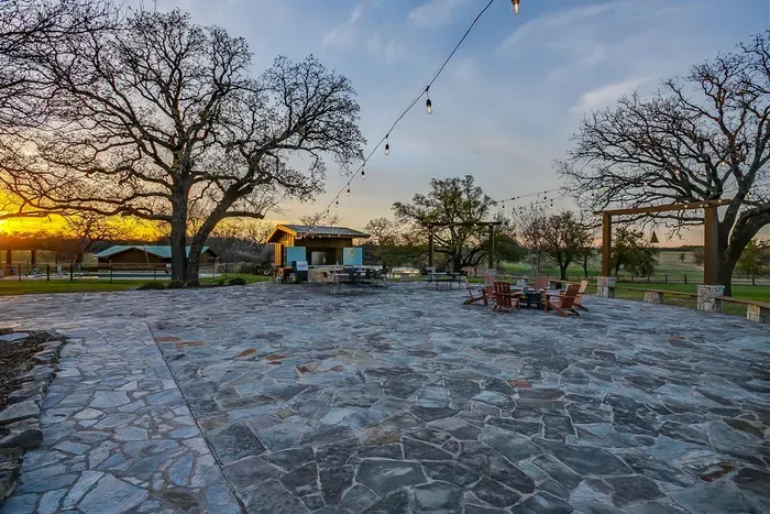 10 Star Ranch · Pool · Lake · Game Room · Sleep 10 - image 107 of 132