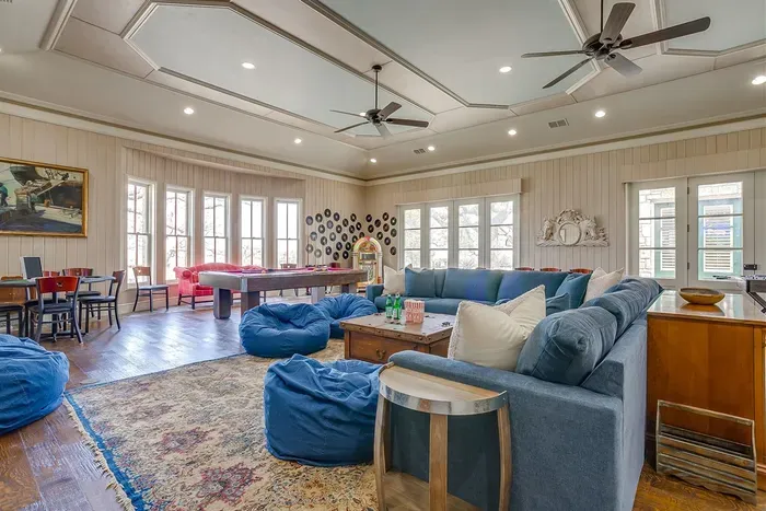 10 Star Ranch · Pool · Lake · Game Room · Sleep 10 - image 50 of 132