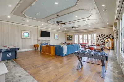 10 Star Ranch · Pool · Lake · Game Room · Sleep 10 - image 52 of 130