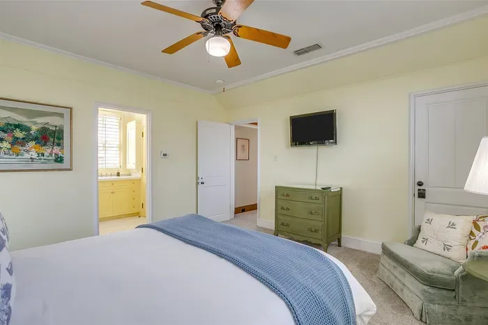 10 Star Ranch · Pool · Lake · Game Room · Sleep 10 - image 47 of 132