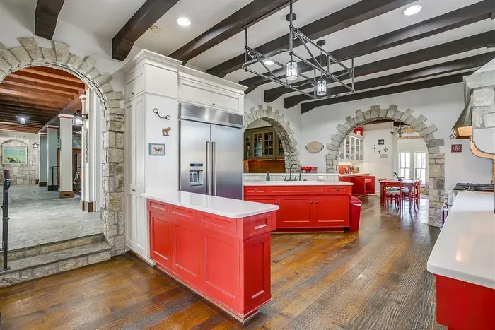 10 Star Ranch · Pool · Lake · Game Room · Sleep 10 - image 27 of 132