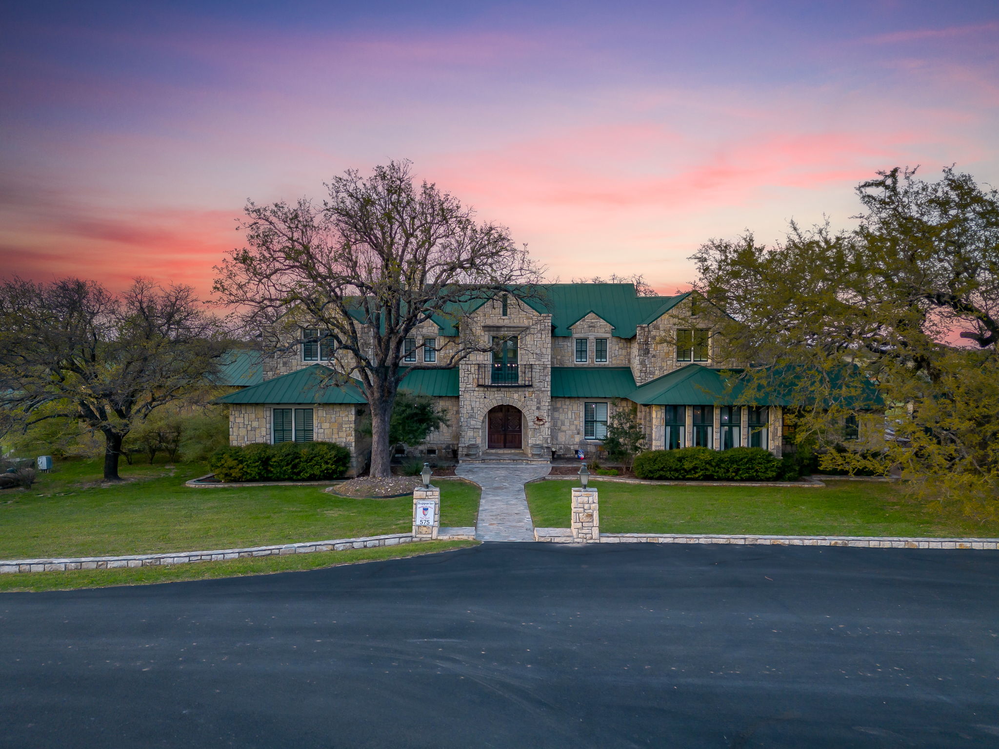 10 Star Ranch