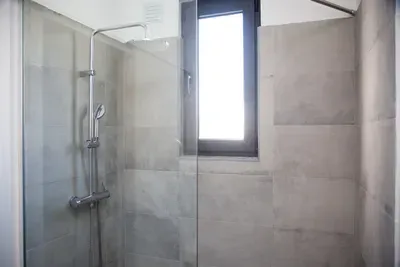 Rain shower and hand held options