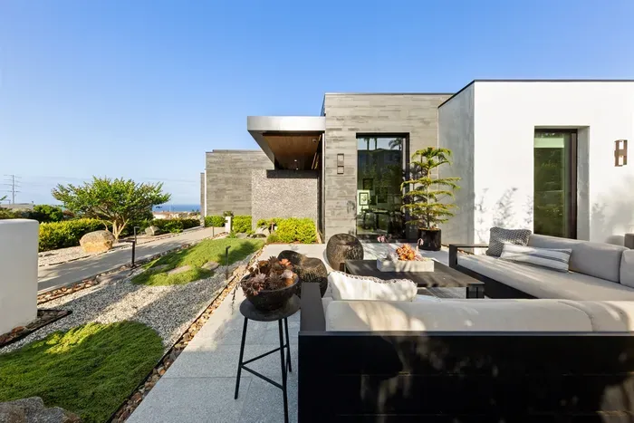 Luxe Solana Sanctuary...If luxury living is your vibe:)