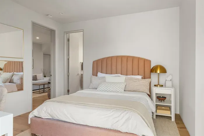 Guest bedroom 2 - queen