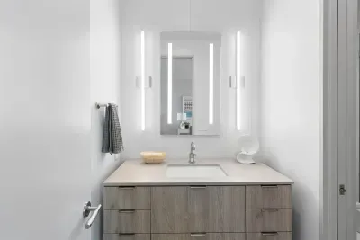 Ensuite bathroom 2